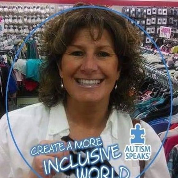 Meet your Posher, Chris - Picture 1 of 1